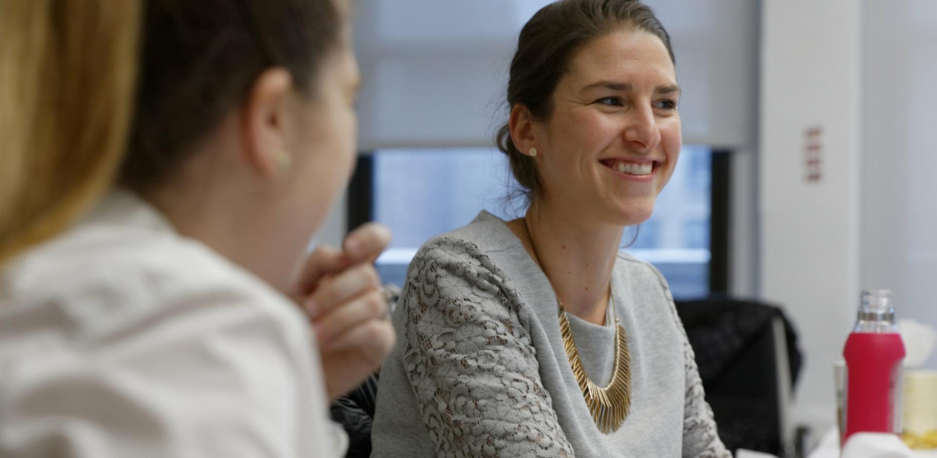 Teilnehmer beim interaktiven Hörtraining