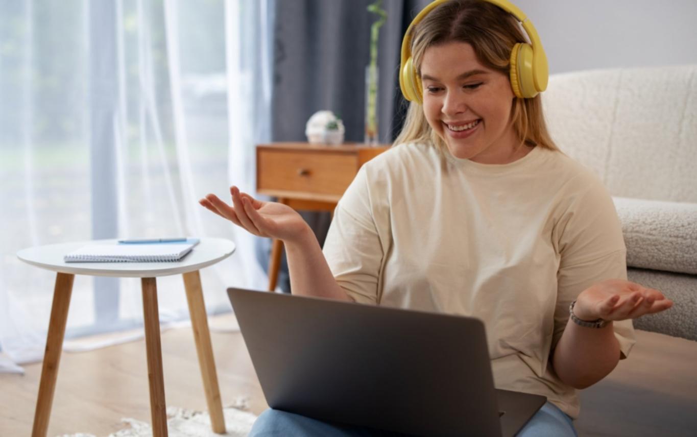 Studenten nutzen interaktive Lernplattform